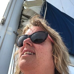 Meet your Posher, Dana